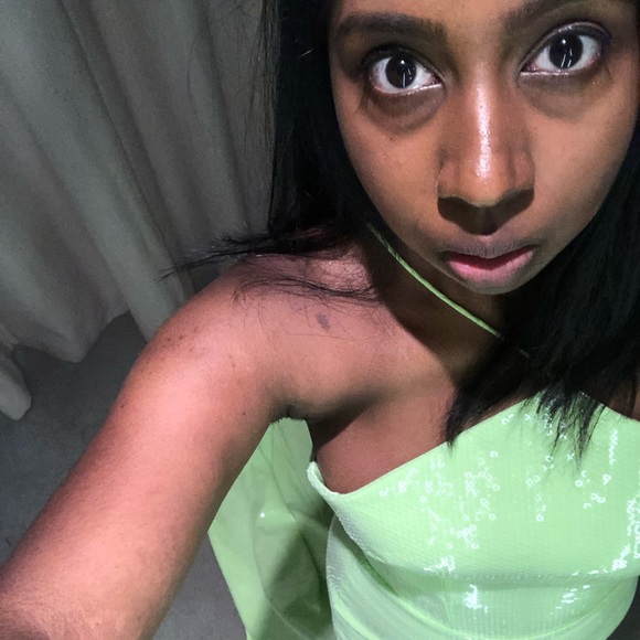 Meet Your Posher, Edith! - Picture 3 of 3